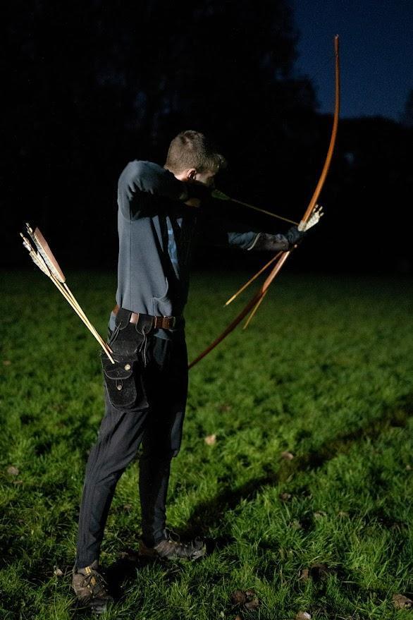 Schutter met een historische boog